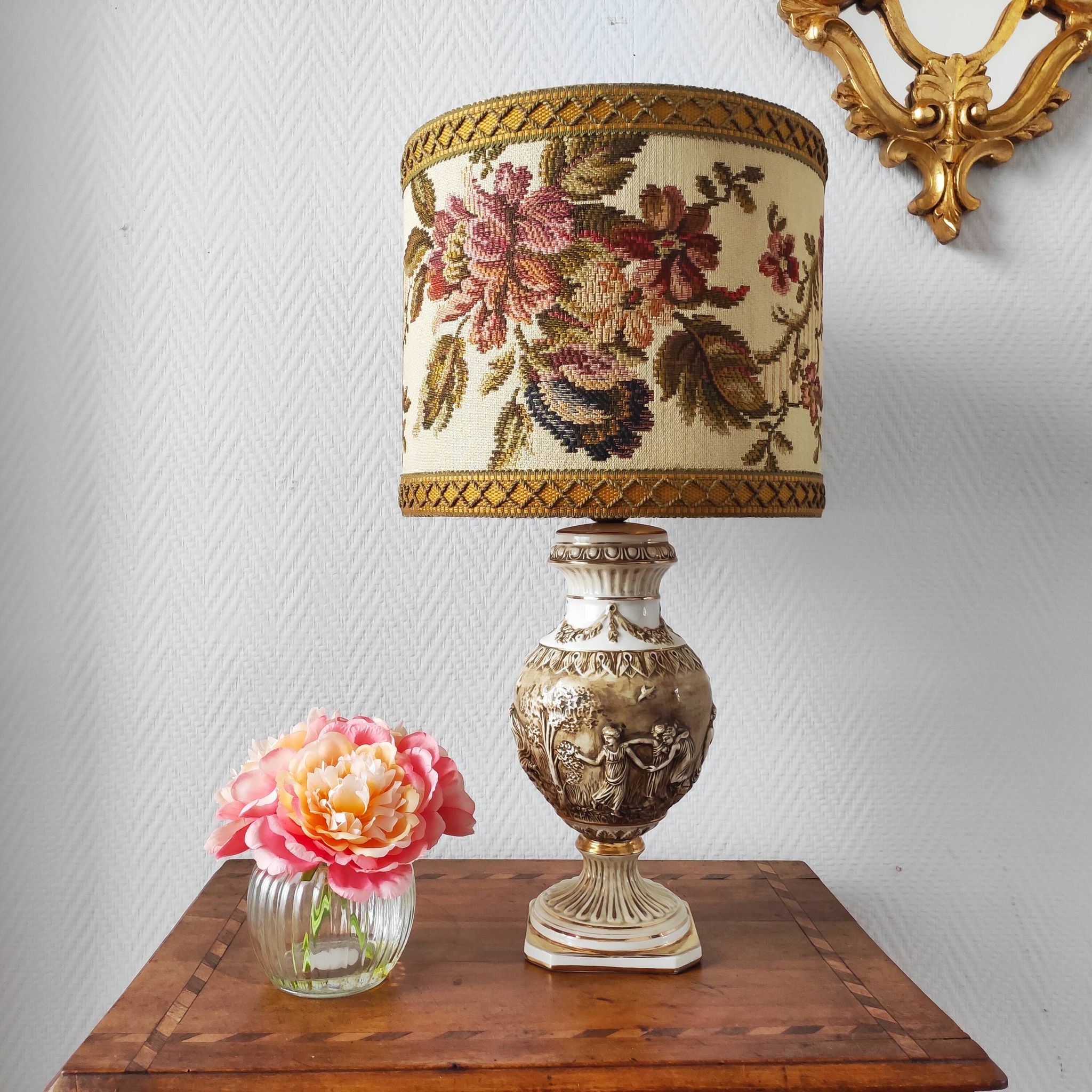 Italian Capodimonte porcelain lamp