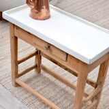 Petite table de ferme d’appoint