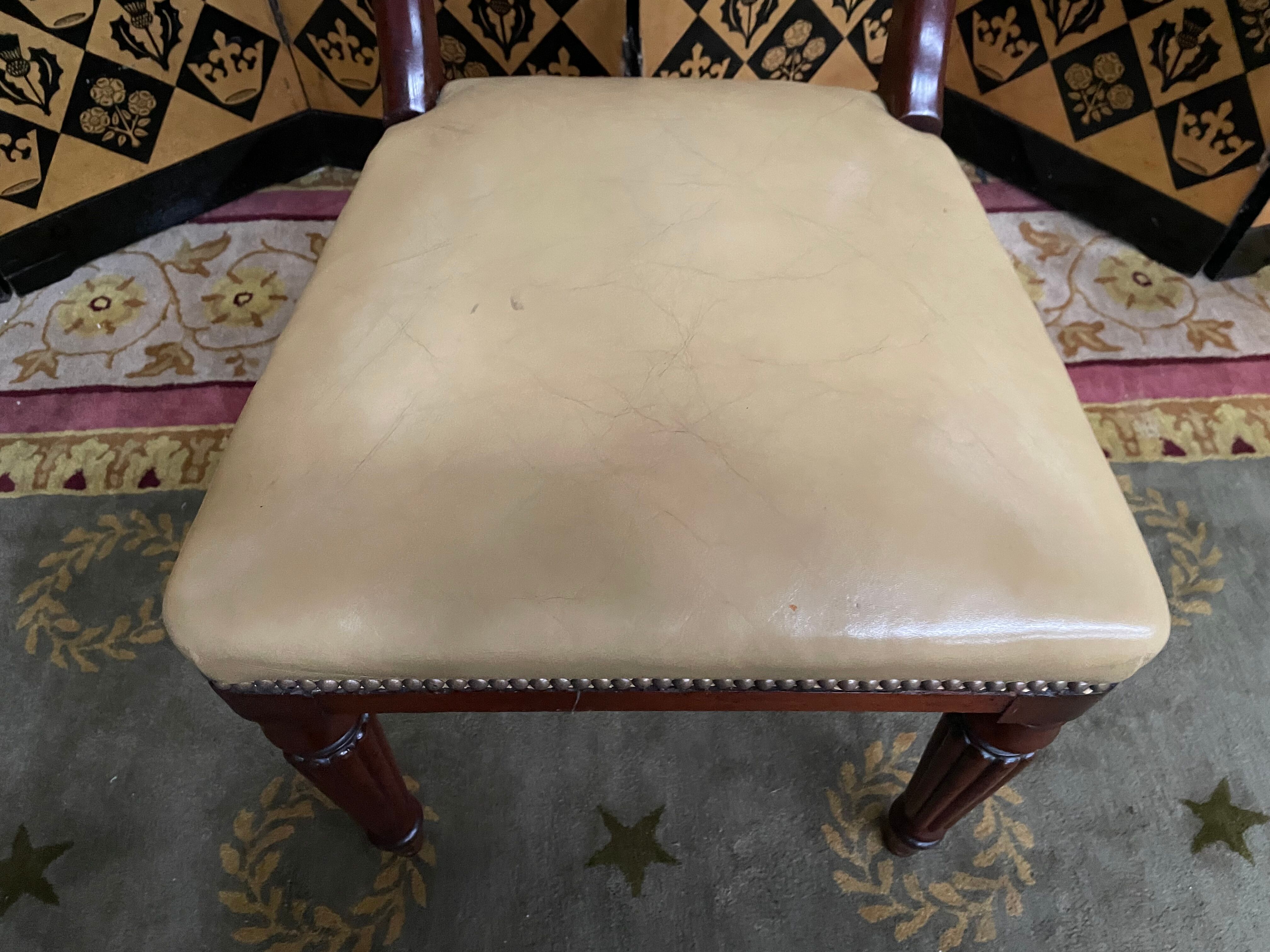 6 chaises anglaises Louis Philippe en acajou et cuir