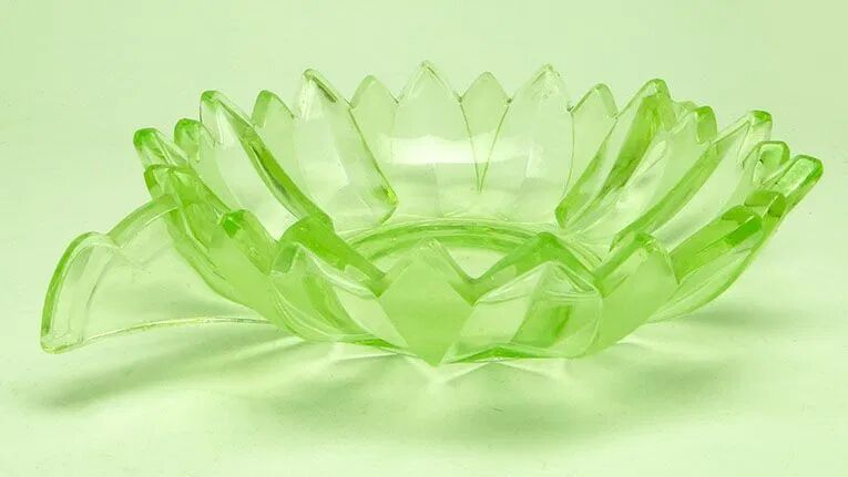 H4X Schwepnitz Sonja Green URANOWA Art Deco Bowl