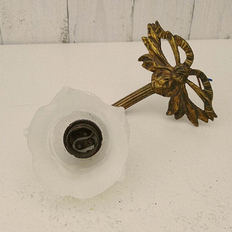 Sconce golden bronze tulip