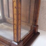 Showcase XIX ° walnut and marquetry