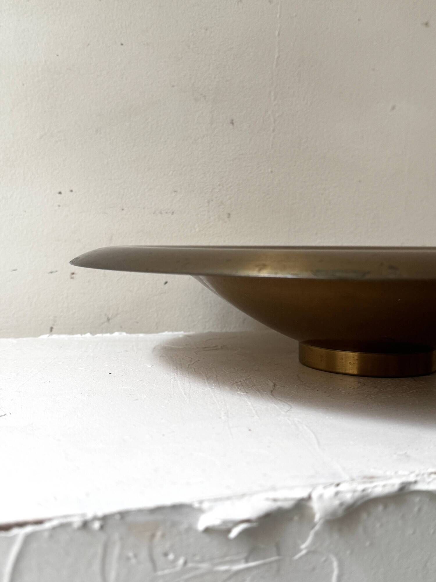 Large bowl / catch-all in genuine brass and signed