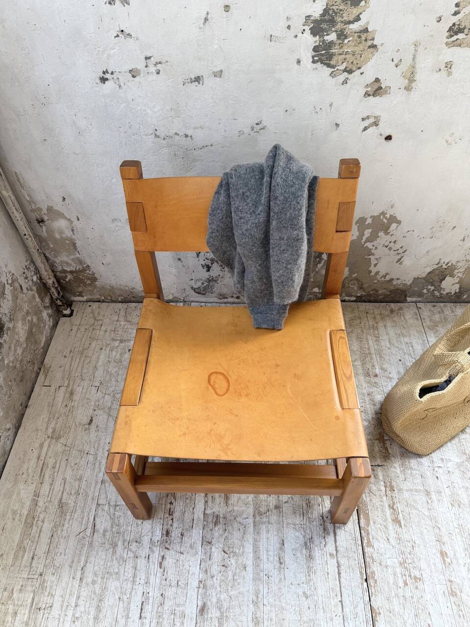 Elm and leather armchair Maison Regain