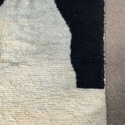 Moroccan rug in natural wool 250cm x 150cm