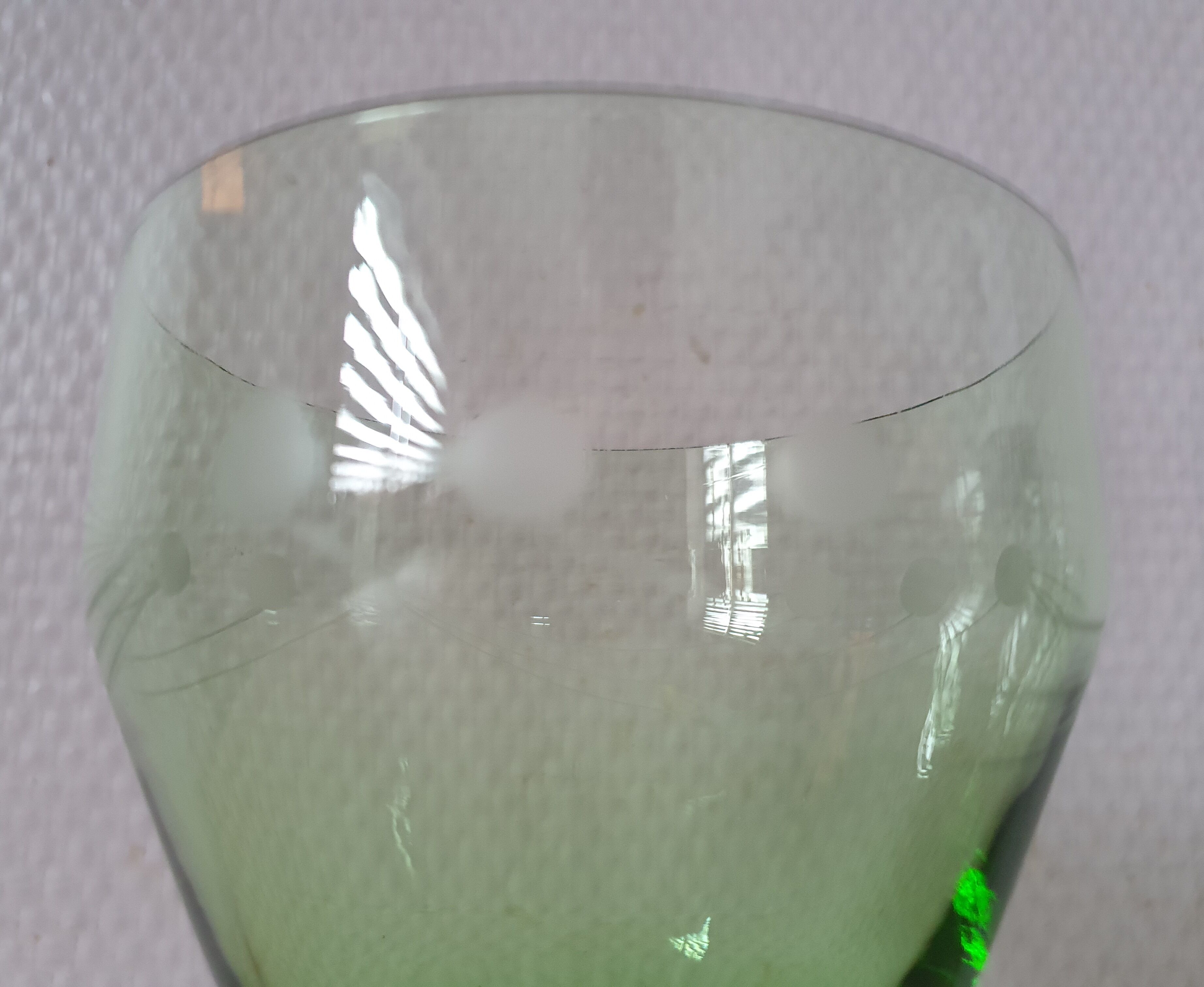 4 glasses of ouraline crystal wine