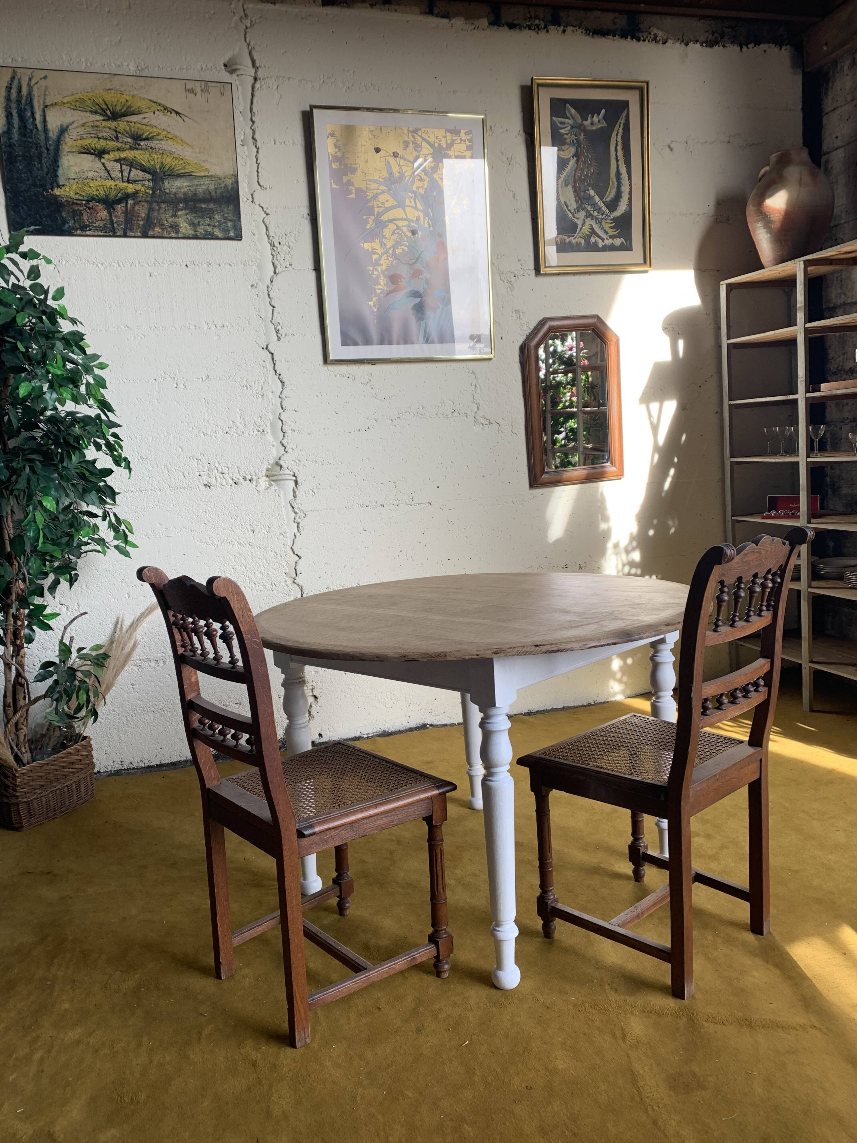 Round raw wood table