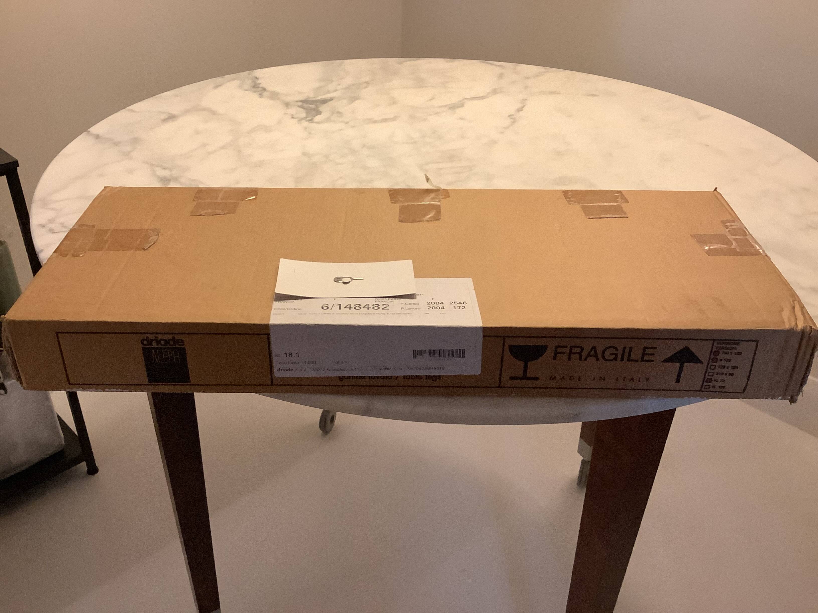 Table Haute Marbre Carrara + 5 Tabourets "Neoz" par Philippe Starck /Draide