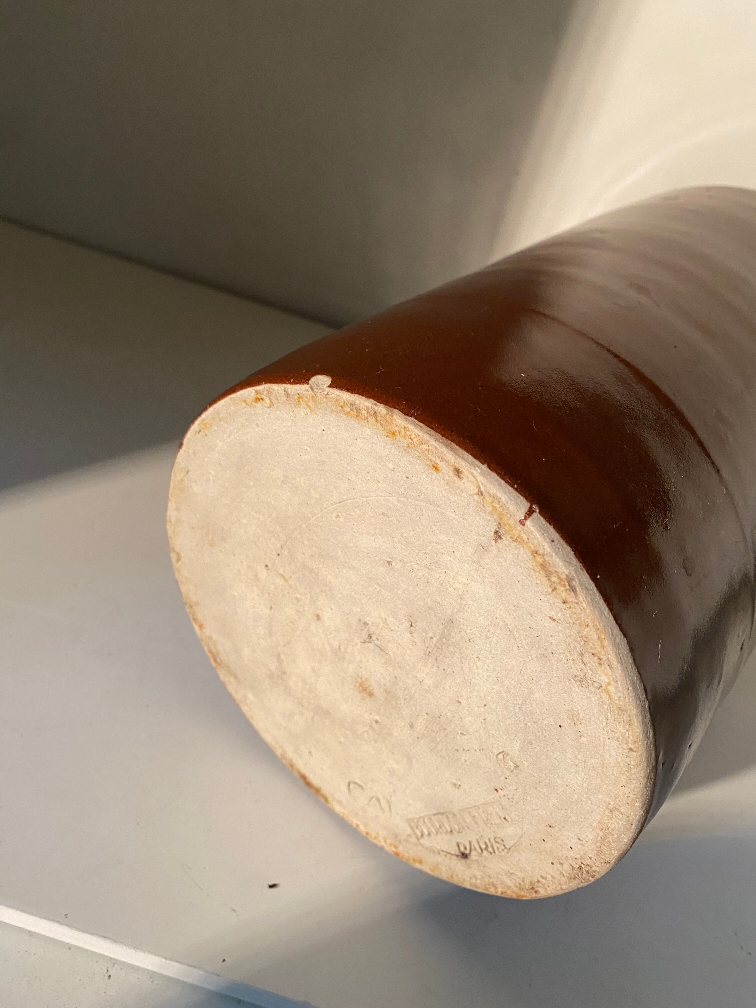 Boulon sandstone vase