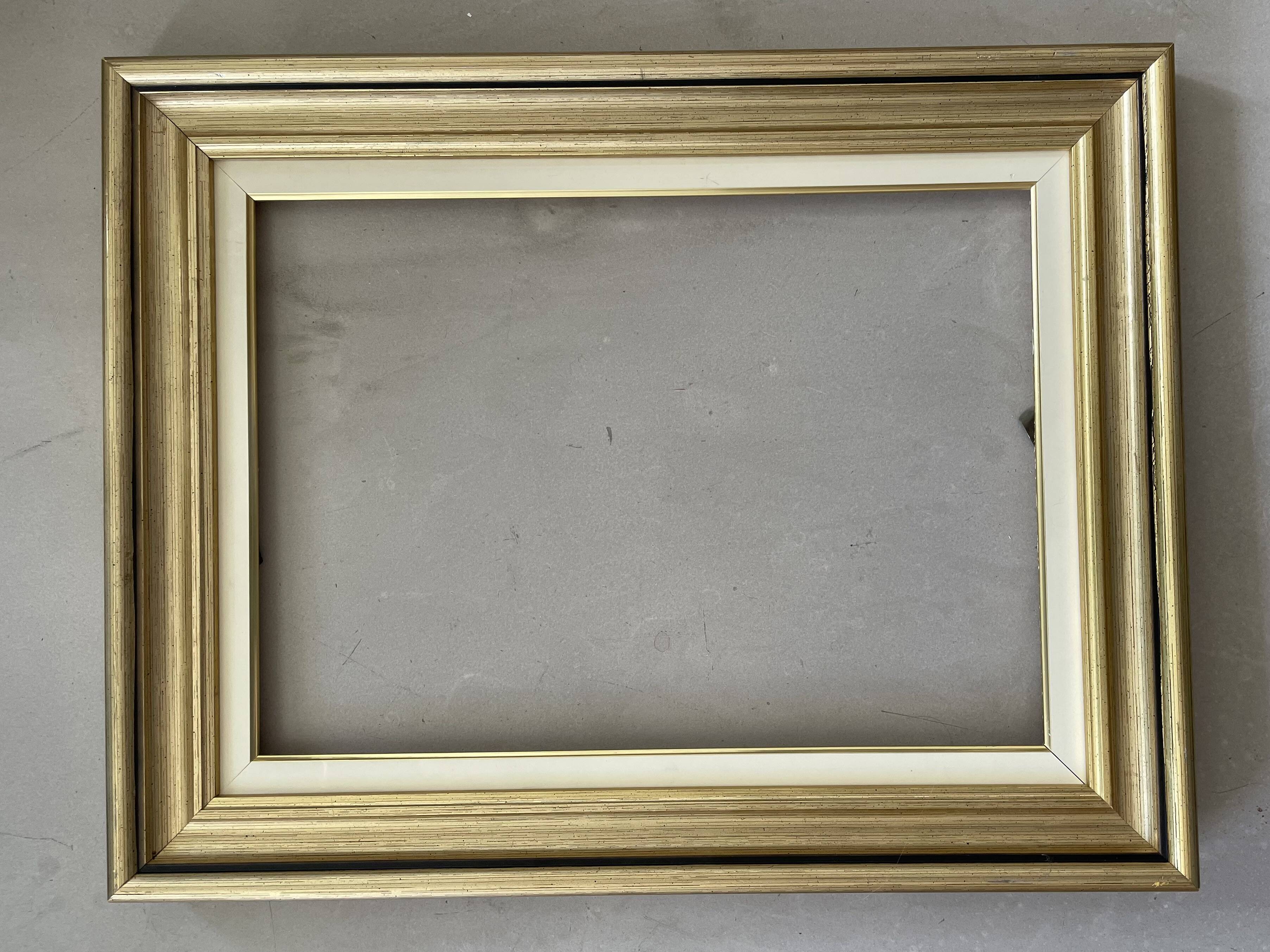 Golden wooden frame 47x60cm
