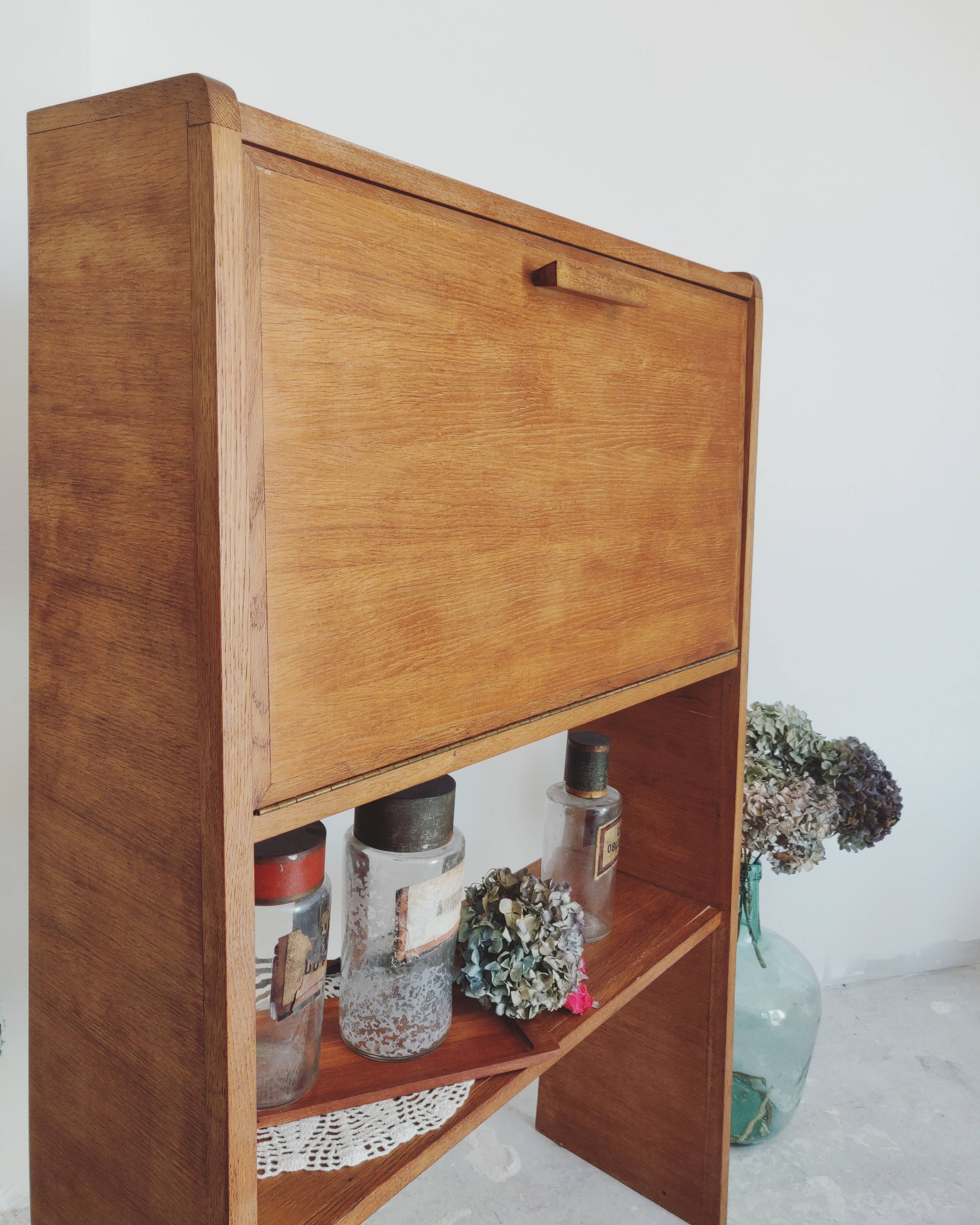 Secretary vintage 60s