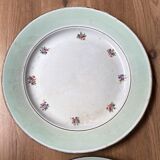 Set of 2 mismatched serving dishes