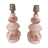 Paire de pieds de chevets en porcelaine motif fleuri