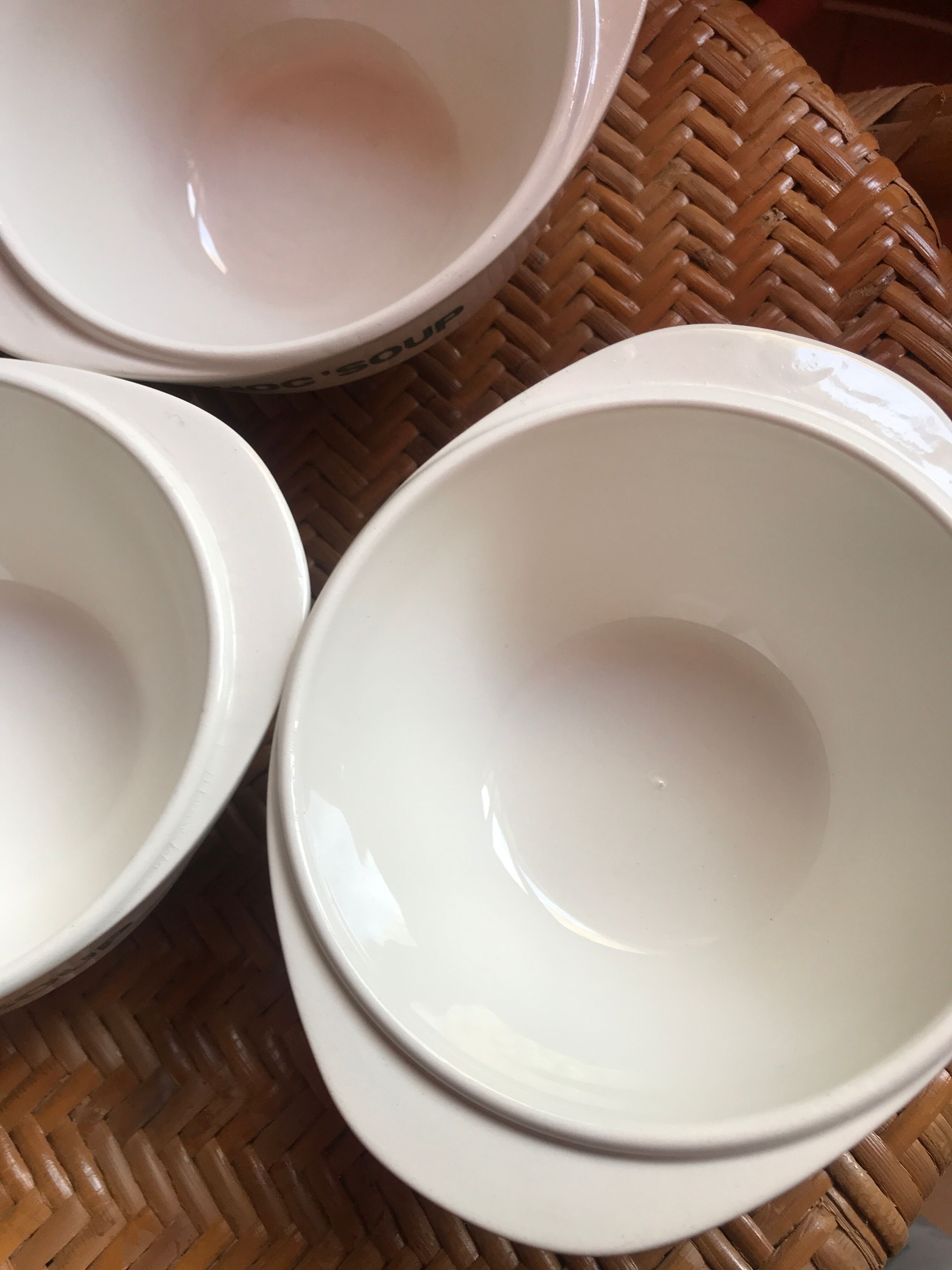 Vintage bowls choc'soup