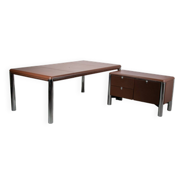 No. 3055D table desk and No. 3076 credenza extension from the Pfister Executive Office Collection for KnollStudio, circa 1988