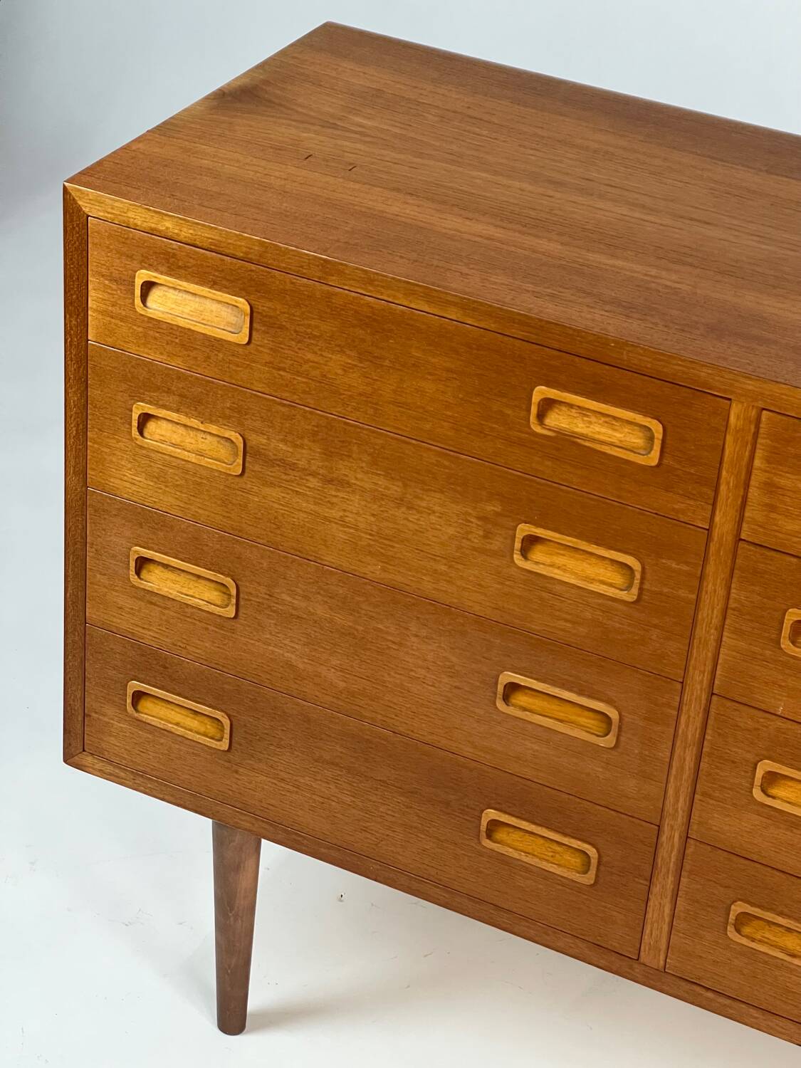 Danish Teak Sideboard Dresser Chest of Drawer by Poul Hundevad - 1960s Design Mid-Century