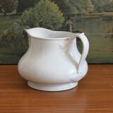 Pichet blanc en porcelaine ancienne du XIXe