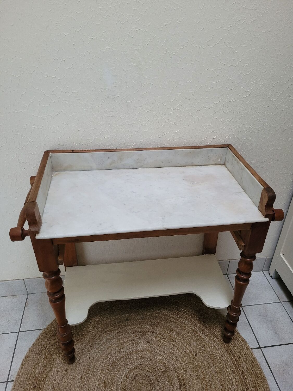 Antique vanity furniture