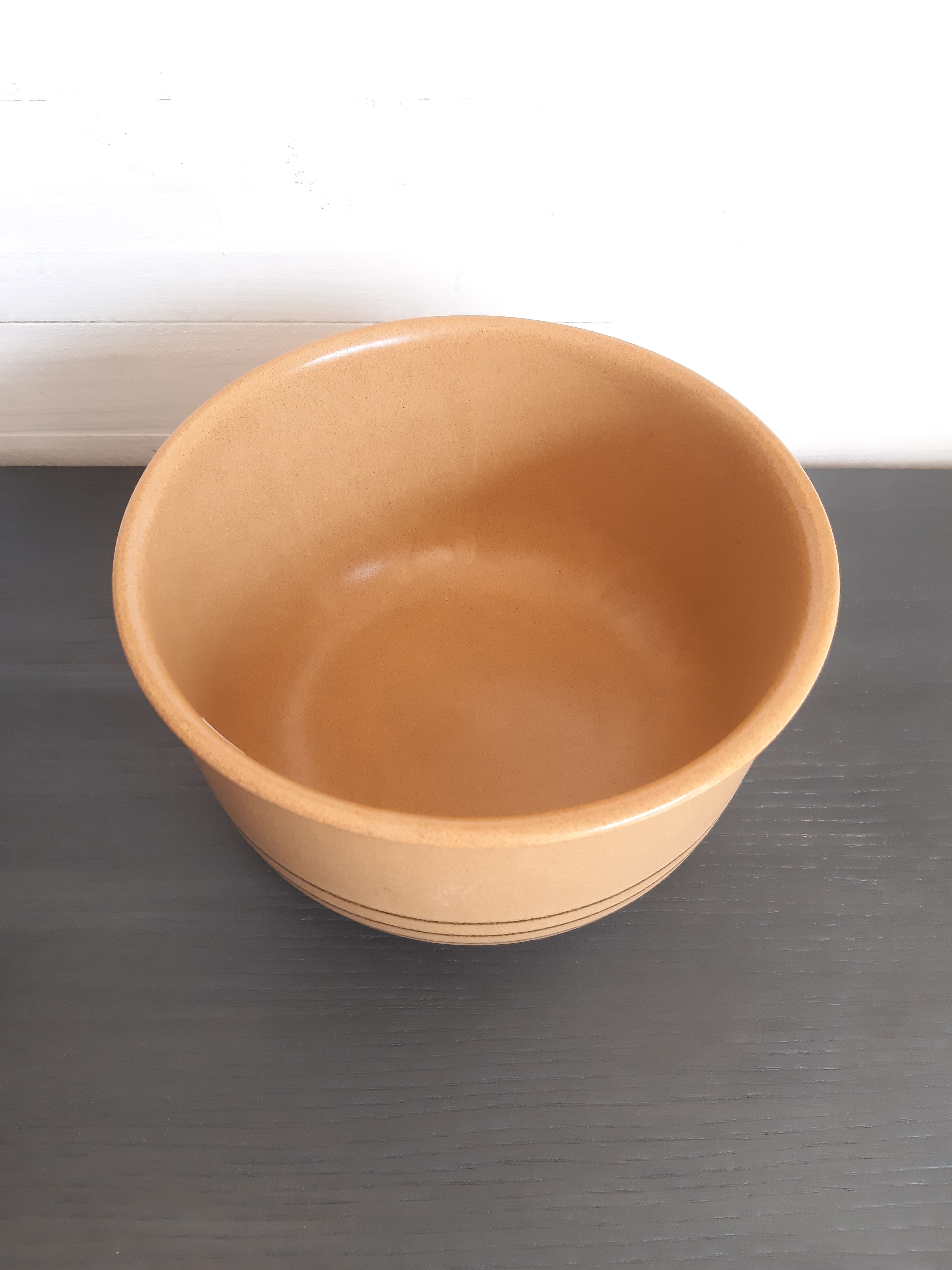 Stoneware salad bowl