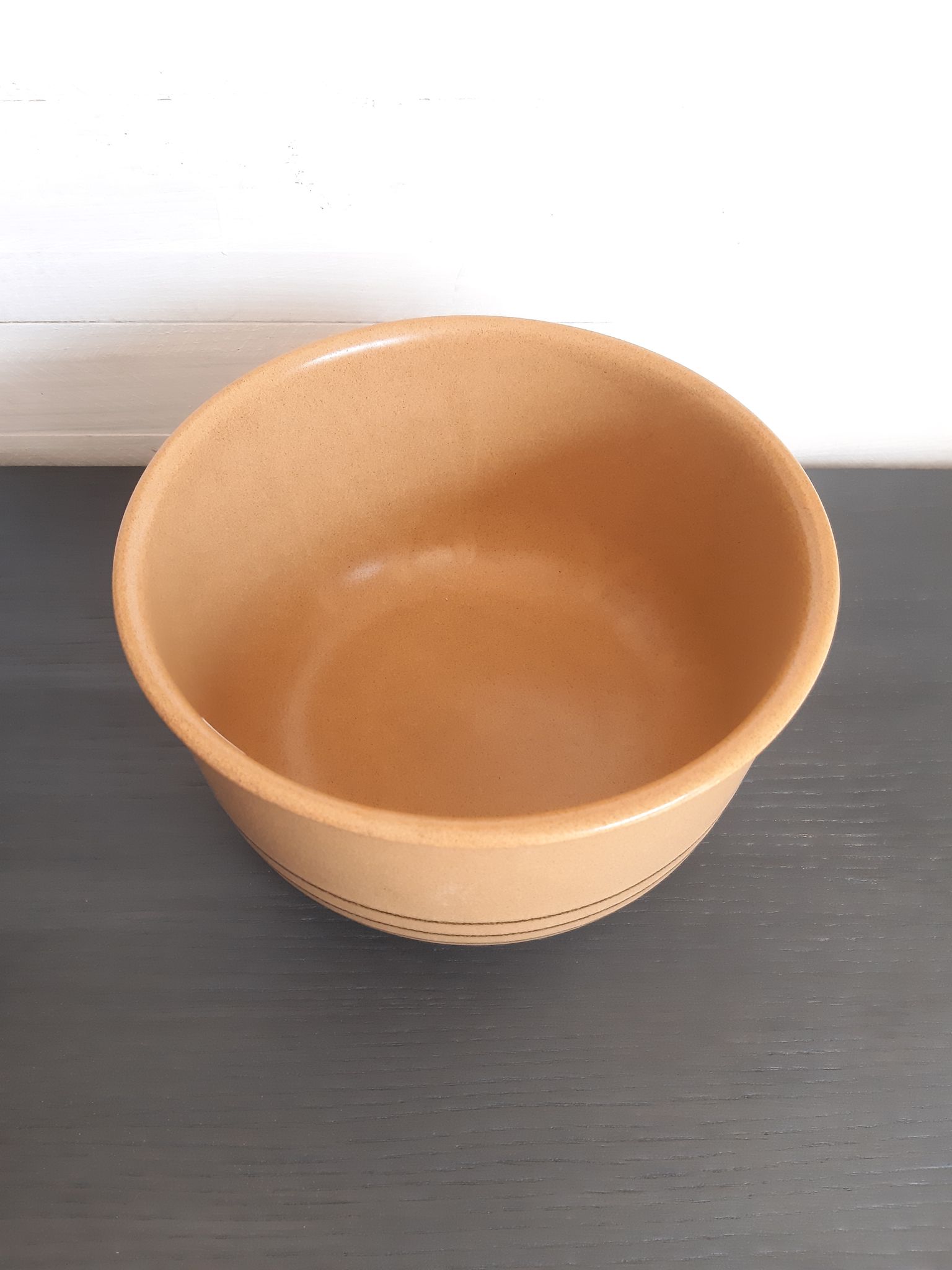 Stoneware salad bowl