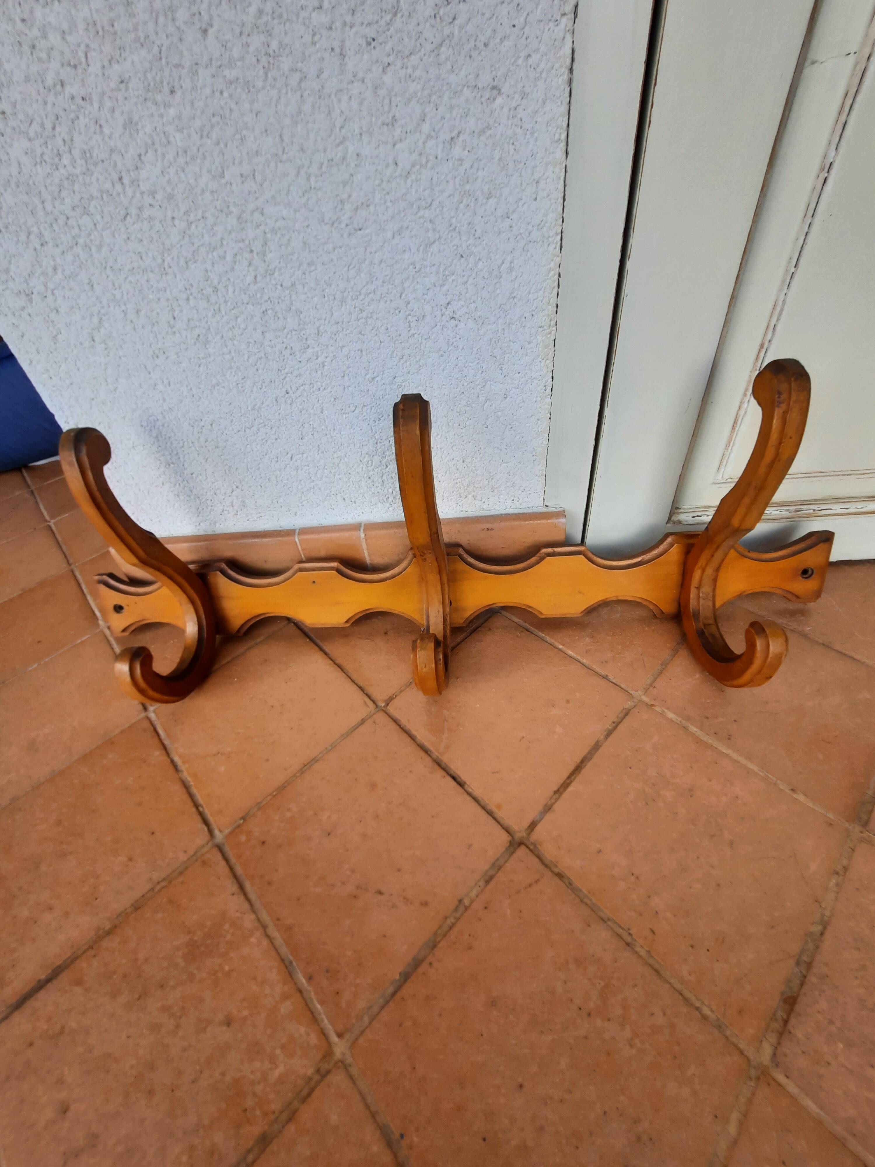 Wall Coat Rack