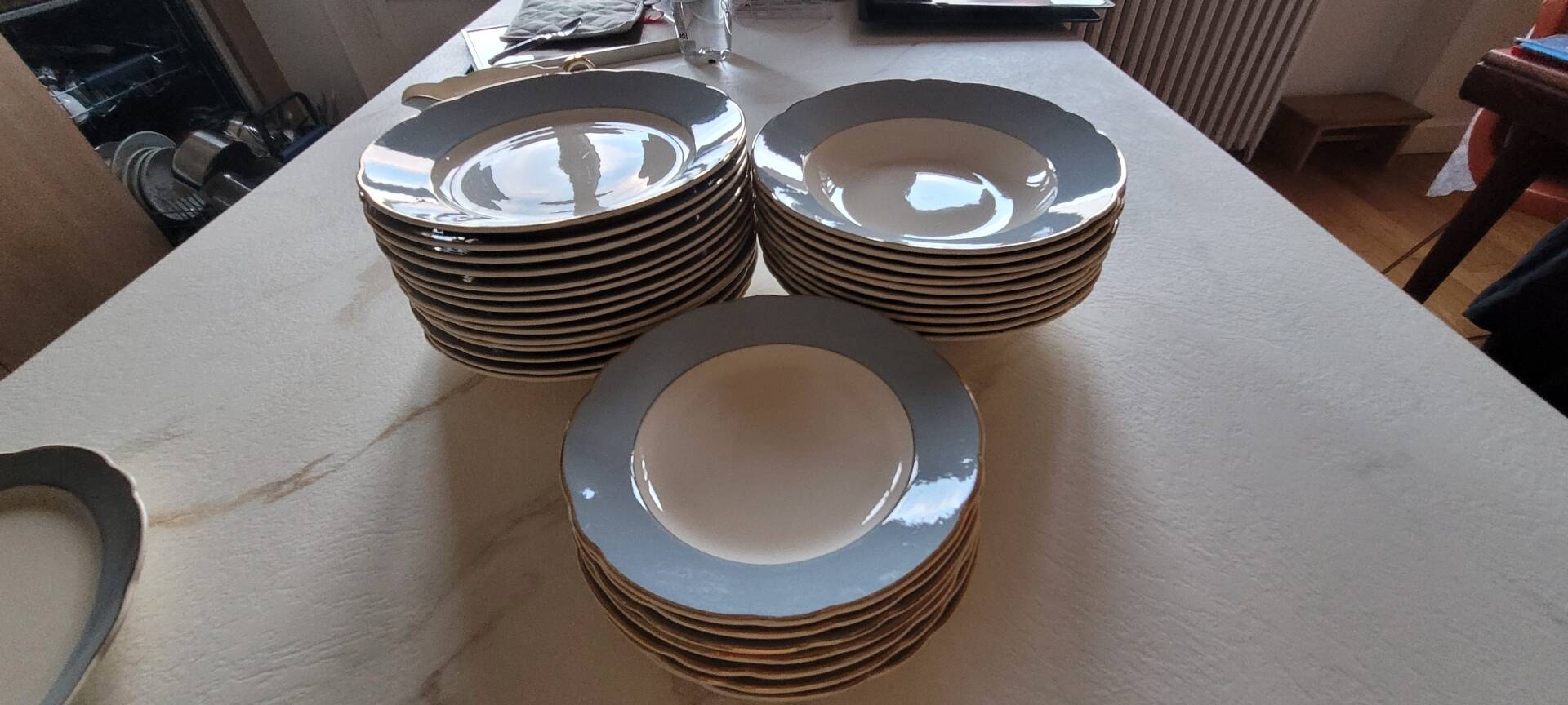 Service de table Villeroy & Boch – Modèle Saar – Bleu pastel & doré –