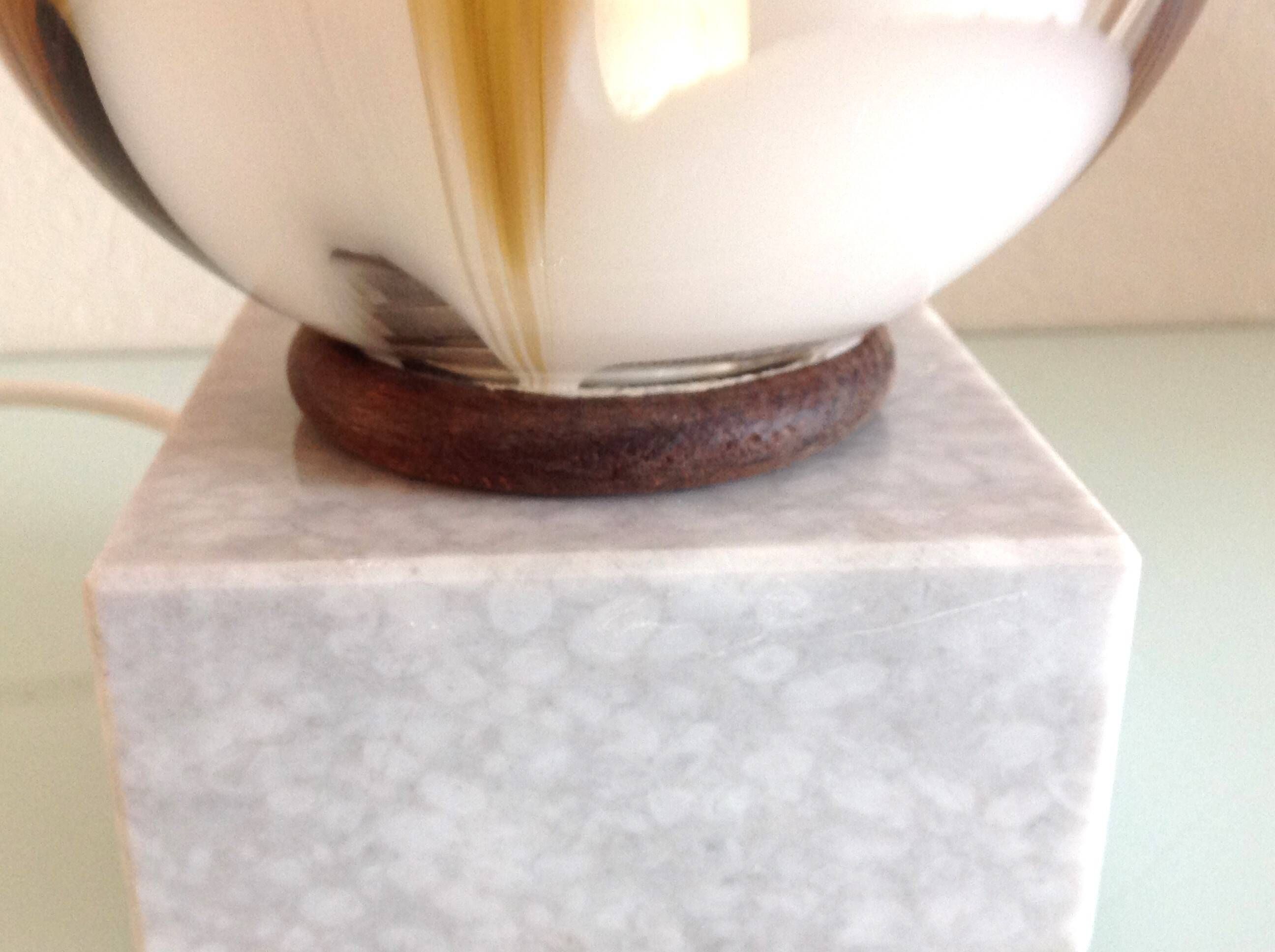 Polychrome glass globe lamp on marble base / vintage 60s-70s