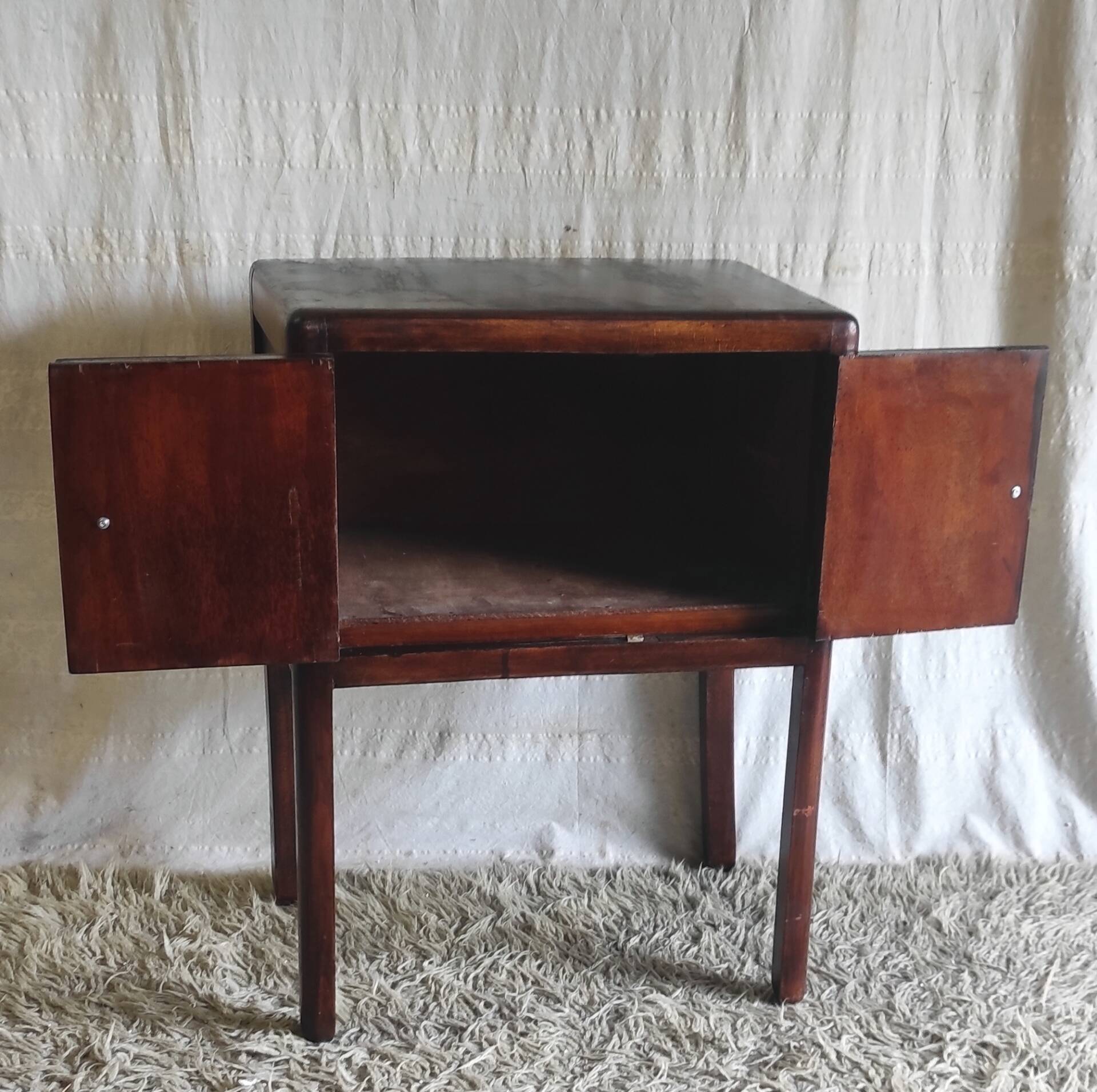 Art Deco accent furniture in solid wood - mid 20th century.