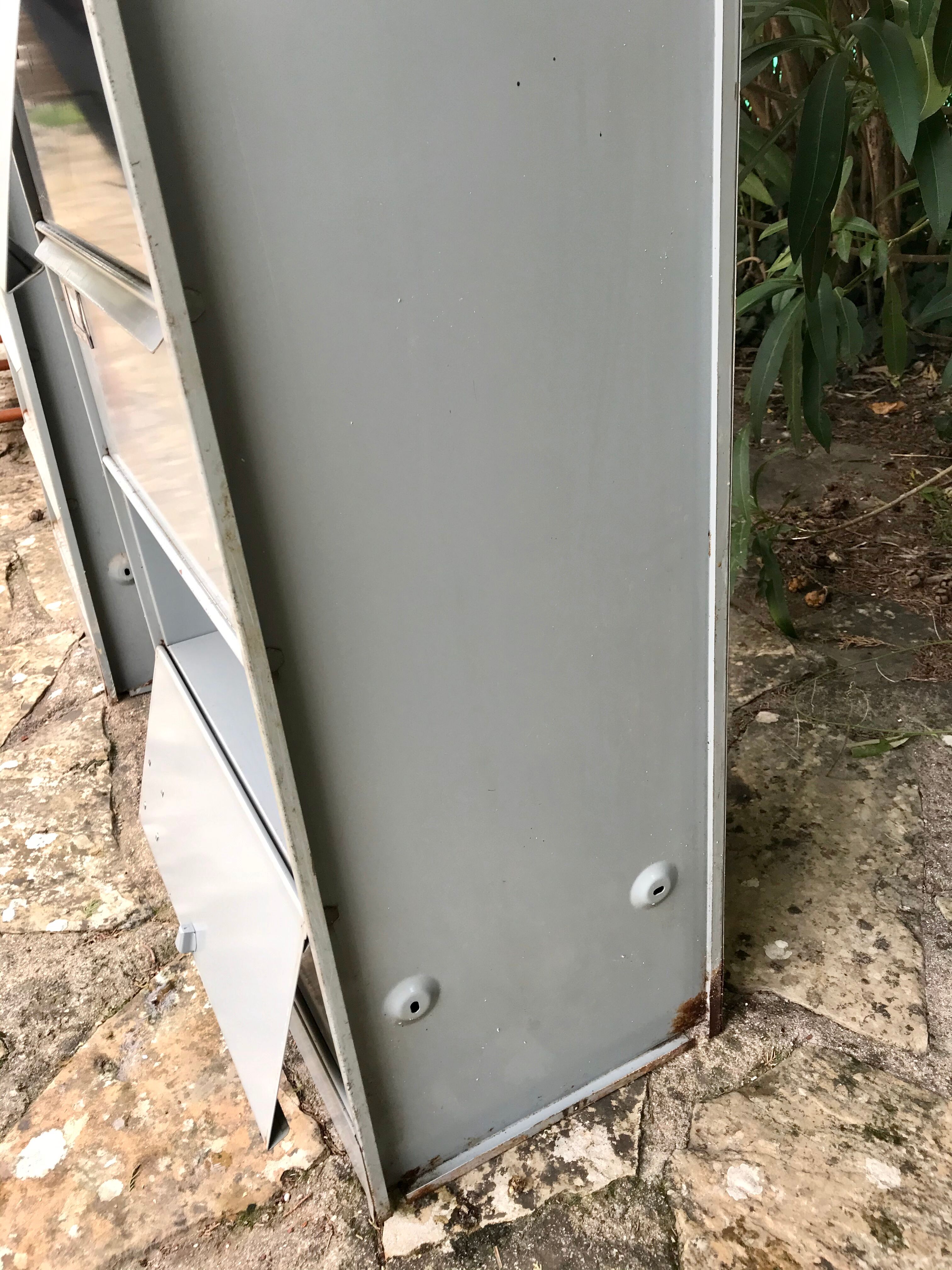 Vintage storage unit