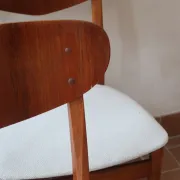 Set of 5 Scandinavian teak chairs from the 1960s, with curved backrest.