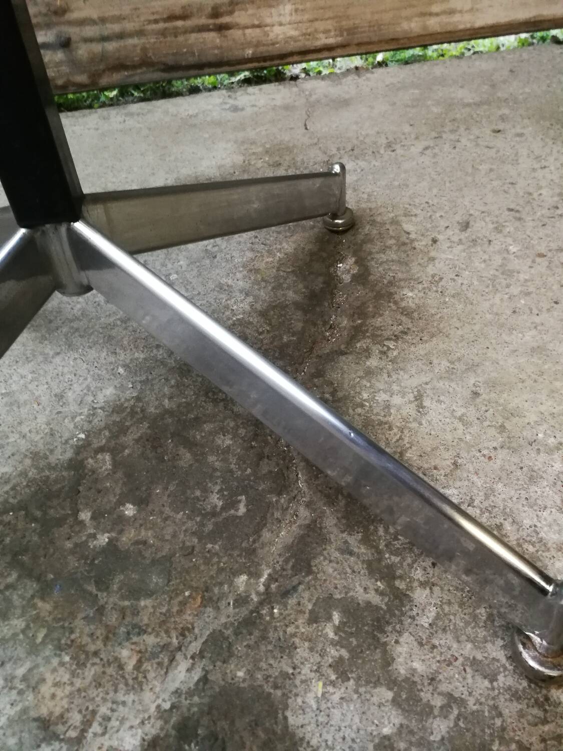 Coat rack on metal stand 70's