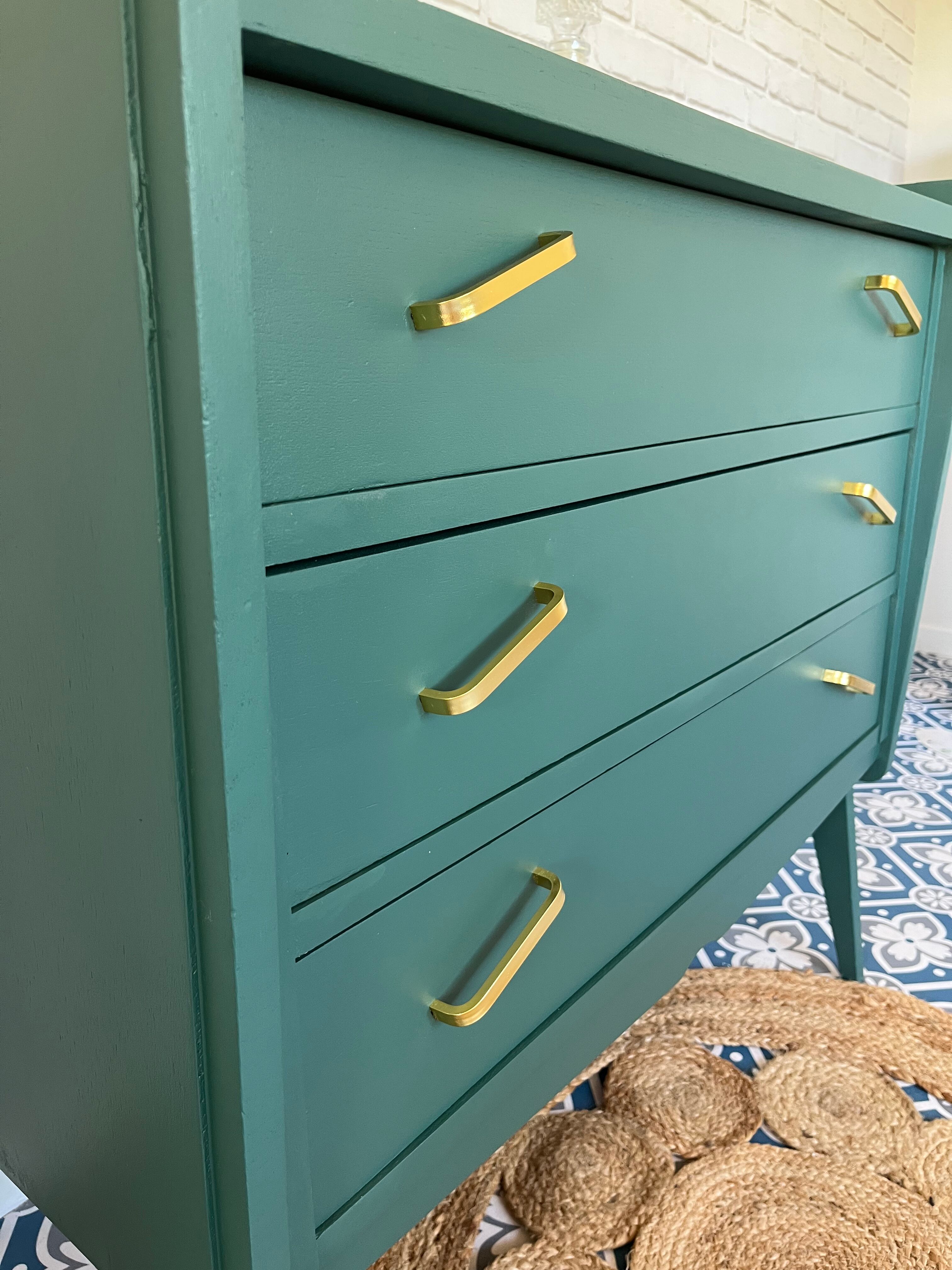 Commode vintage