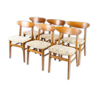 Set of six dining room chairs in teak and upholstered with light fabric, of danish design, 1960S