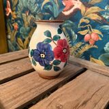Small ceramic vase with flowers Saint Clement