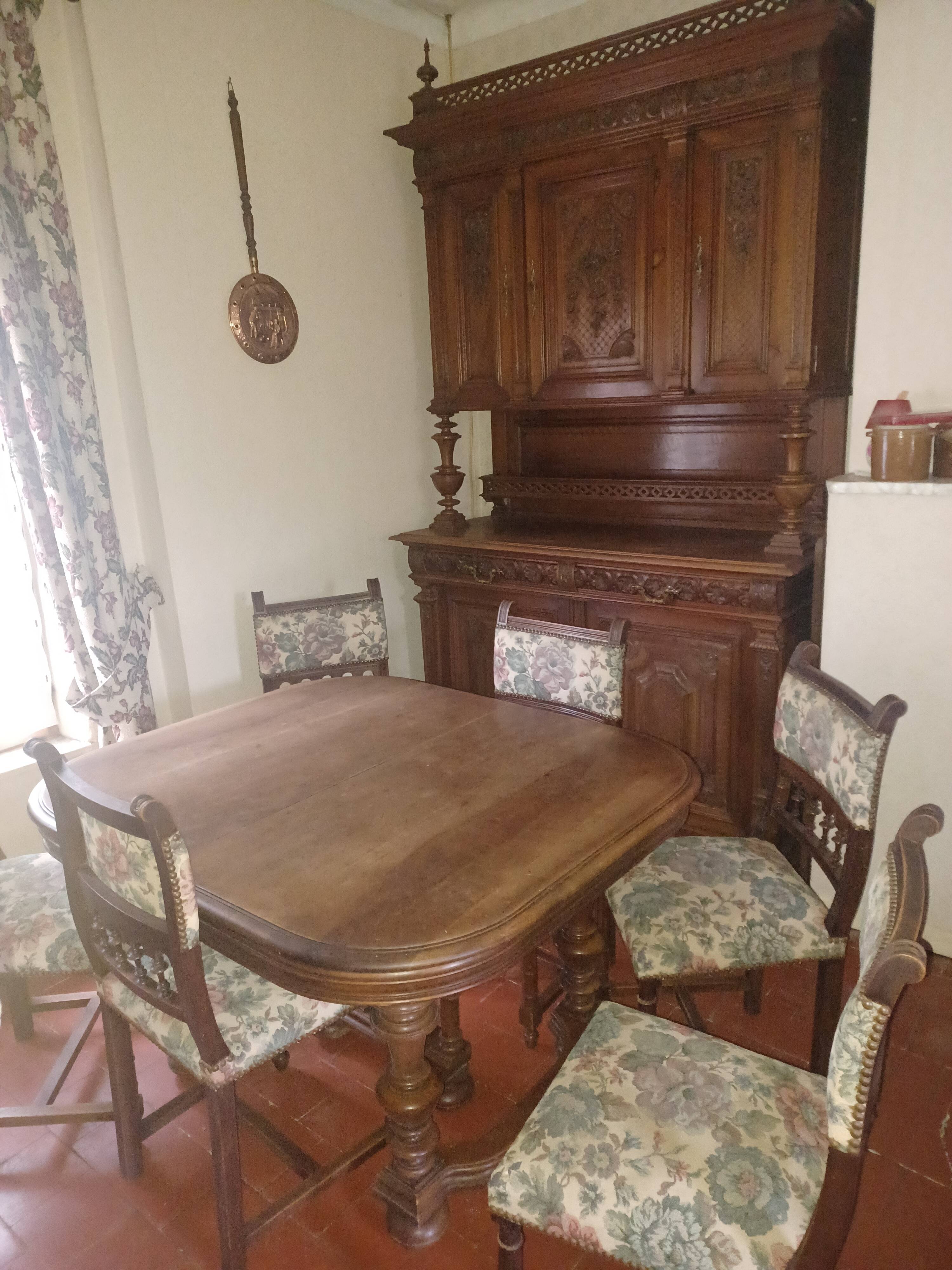 SET OF 6 CHAIRS IN HENRY II STYLE