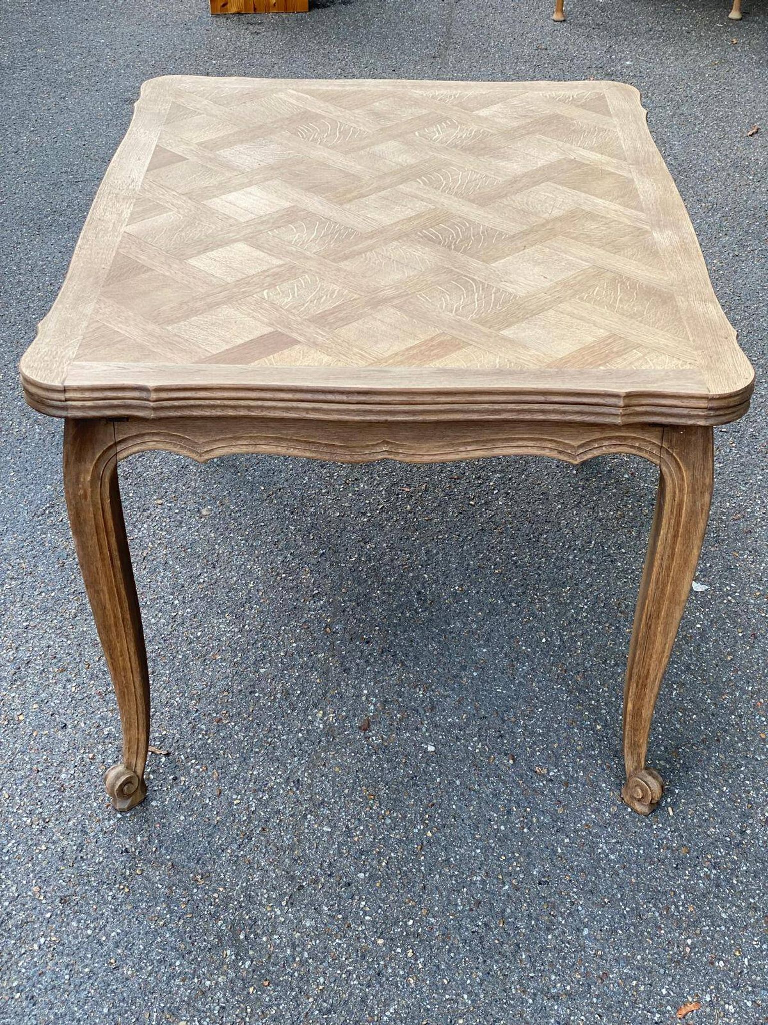 Table à manger Louis XV extensible XVIIIème rénovée en chêne massif 200