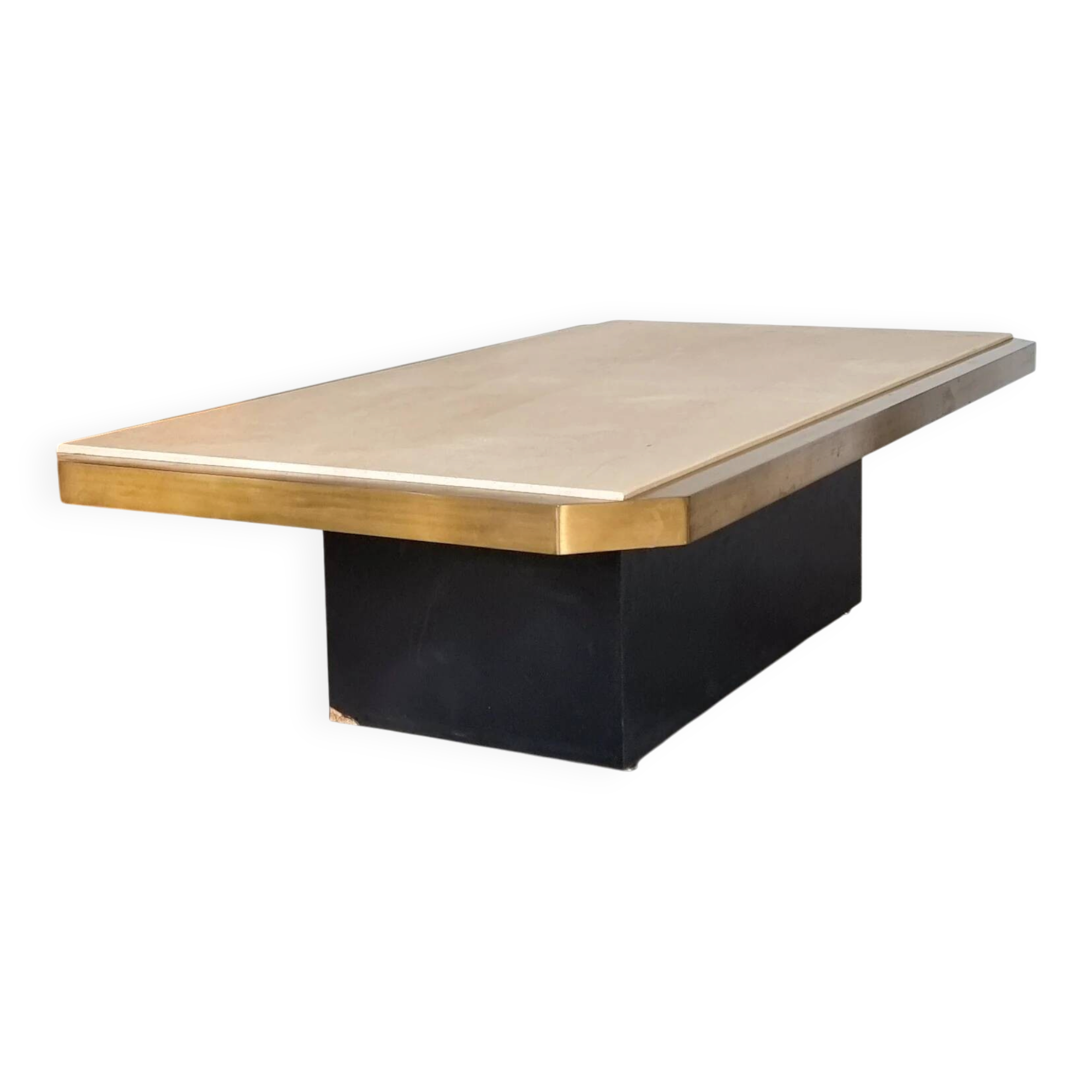 Coffee table in brass and travertine.