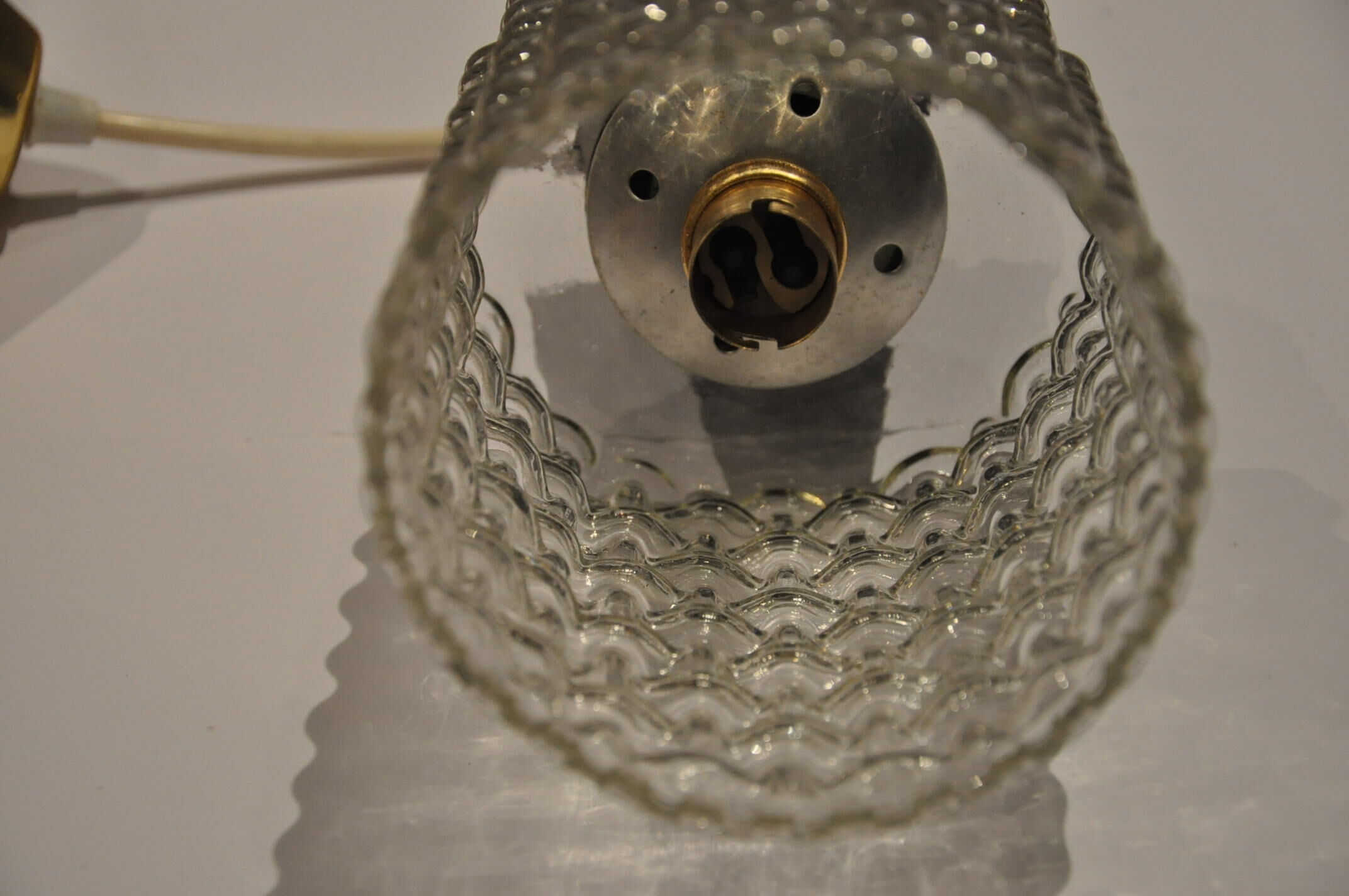 Suspended glass molded and vintage 70s in metal