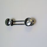 Double wall hook in chrome metal, vintage style.