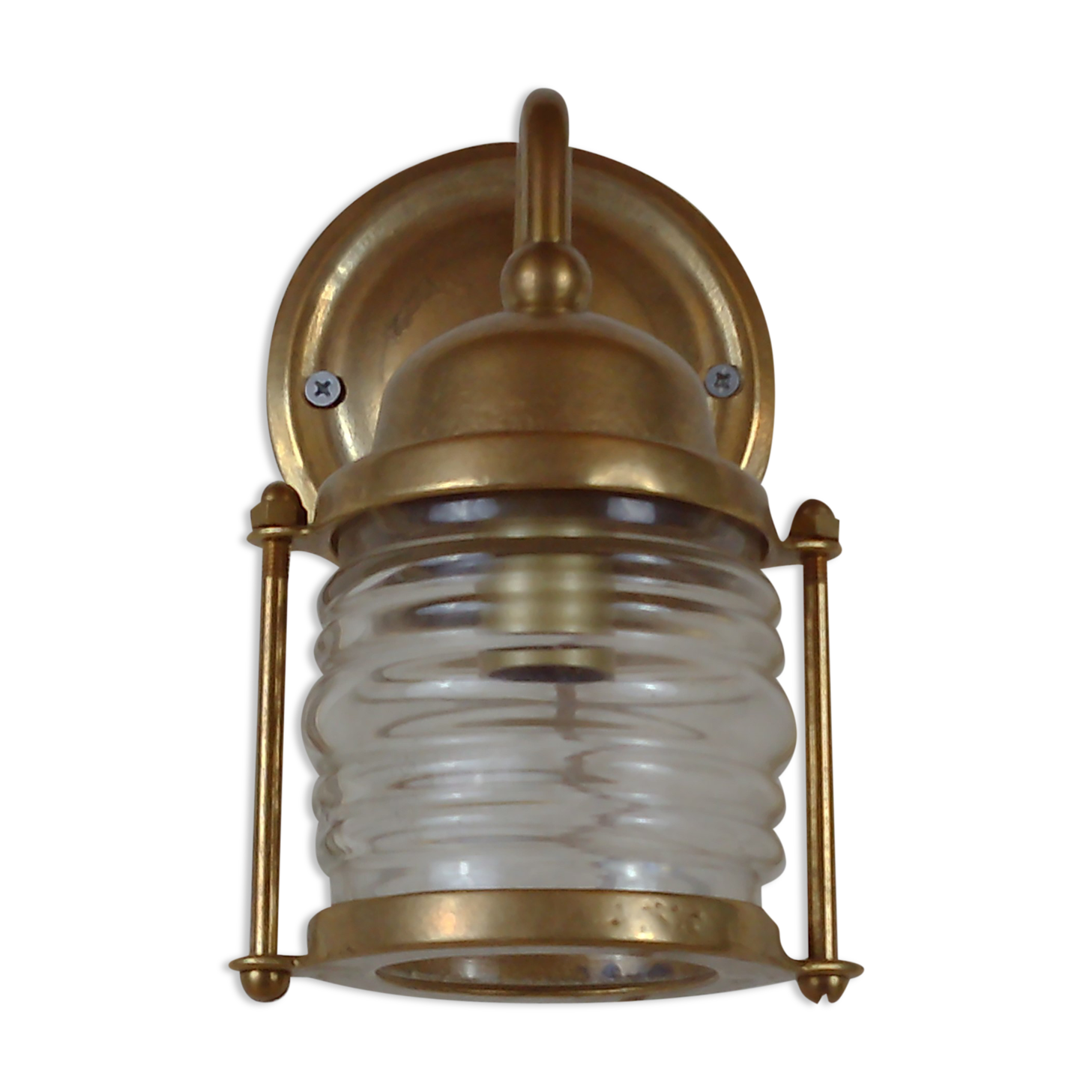 Vintage wallmounted brass lamp from a ship.