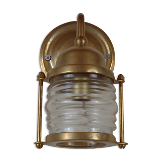 Vintage wallmounted brass lamp from a ship.
