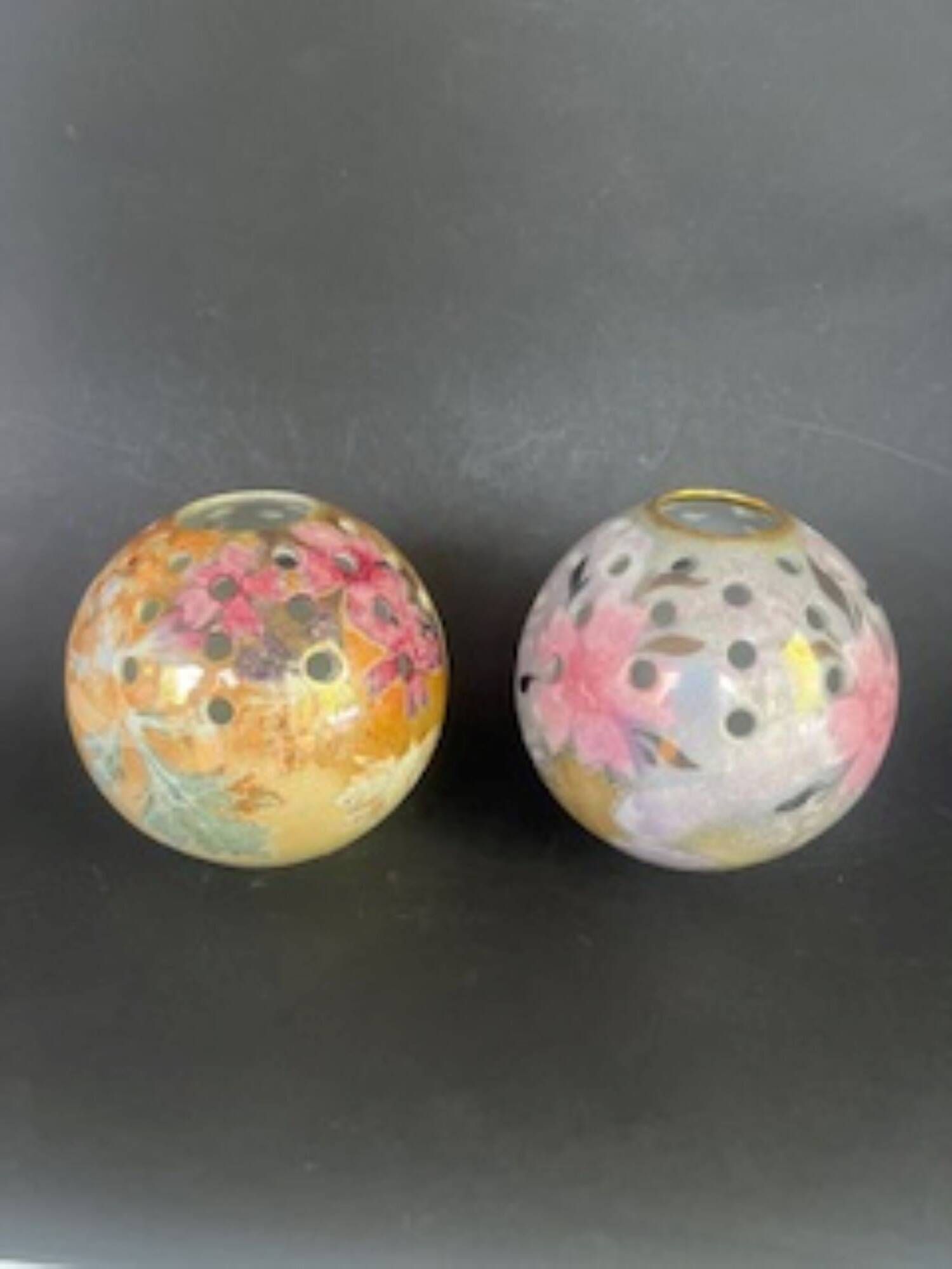 Two vintage Pic-fleur porcelain vases from Limoges, signed.