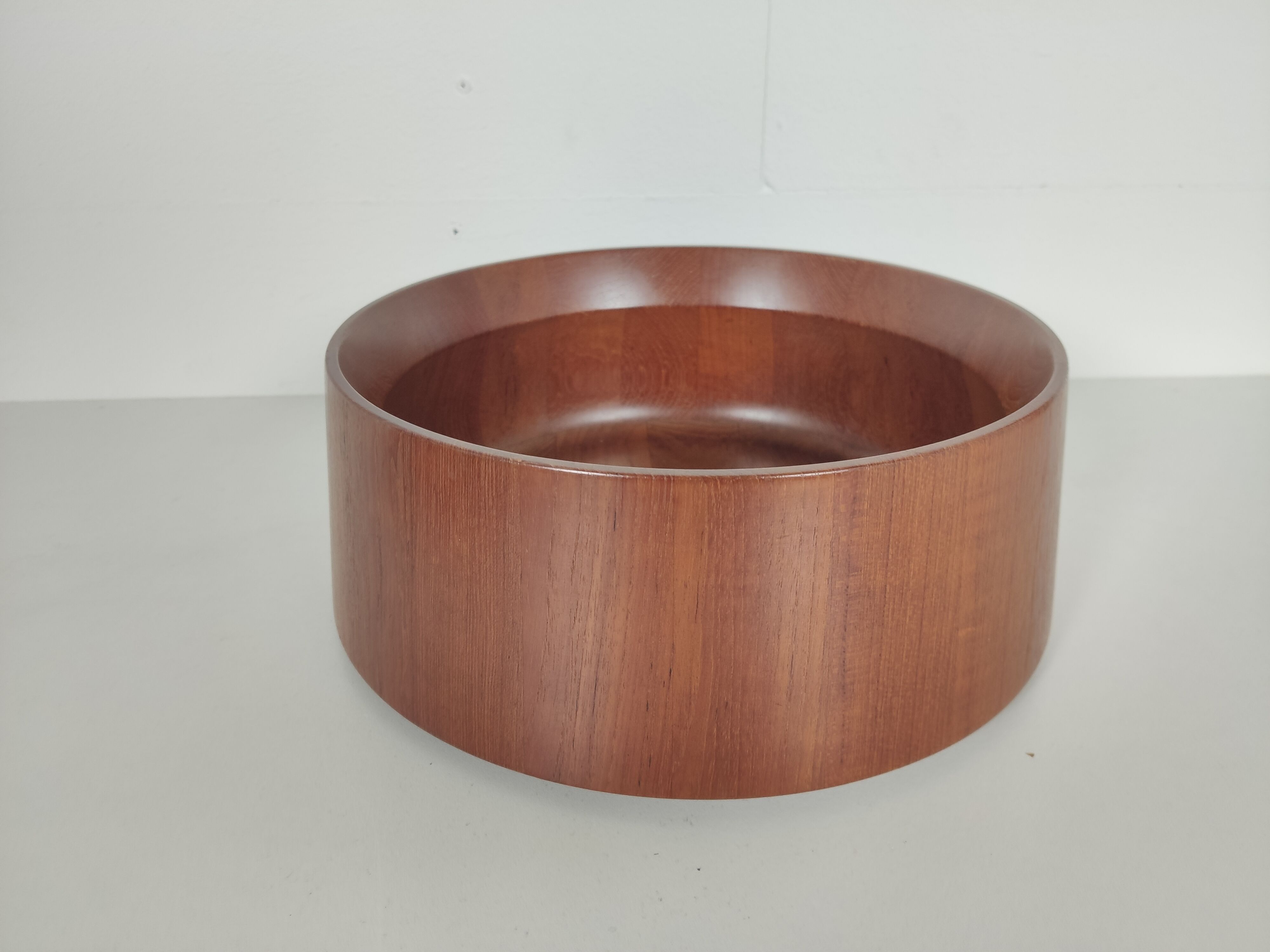 Cutting board & teak bowl by Jens Quistgaard, Denmark 1960