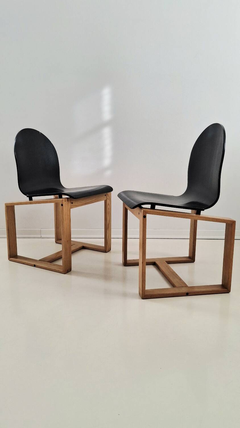 Chaises italiennes minimalistes en bois courbé des années 70, frêne et ébène