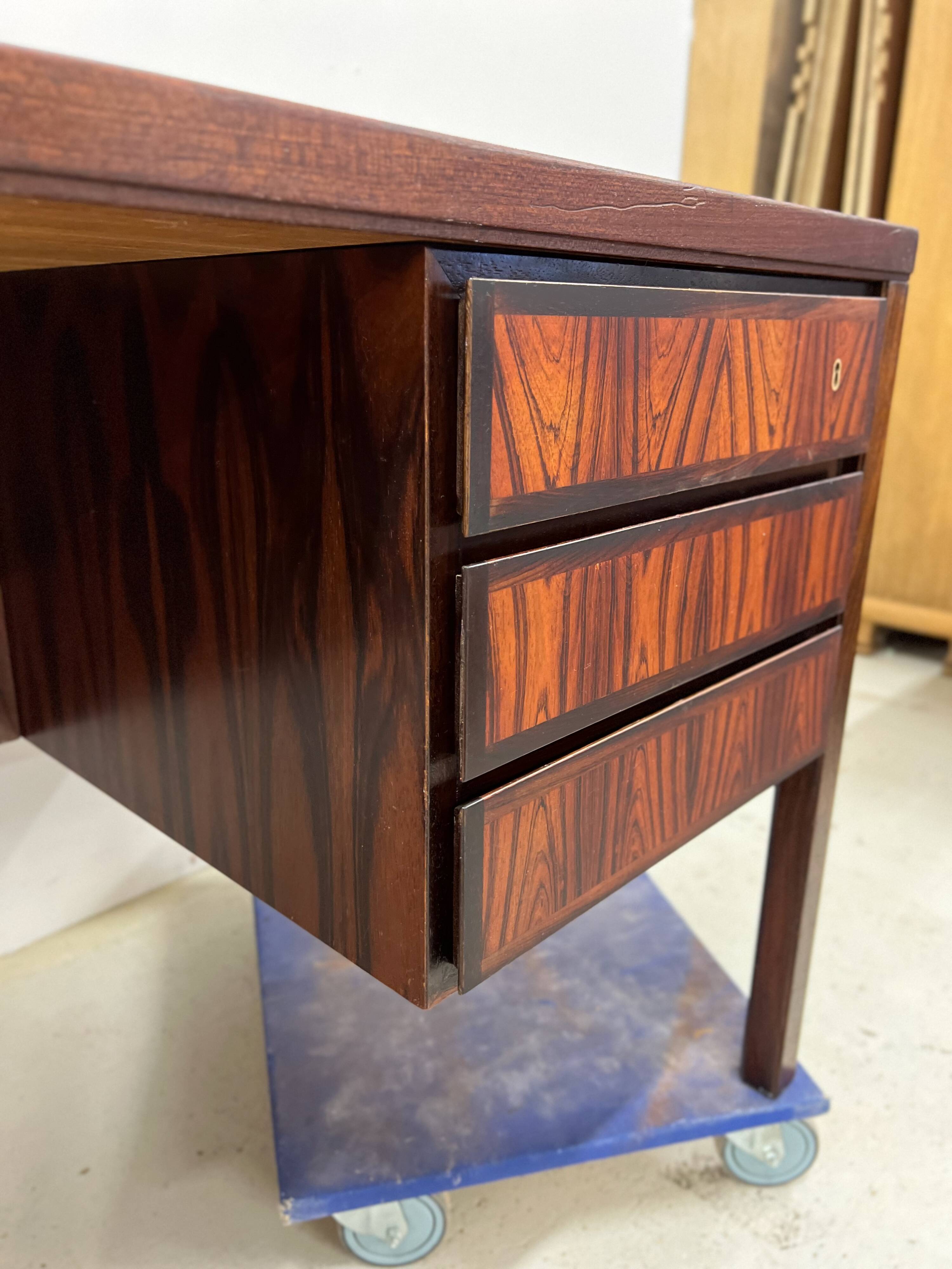 Gunni Omann Model 77 Rosewood Desk, 1960s.