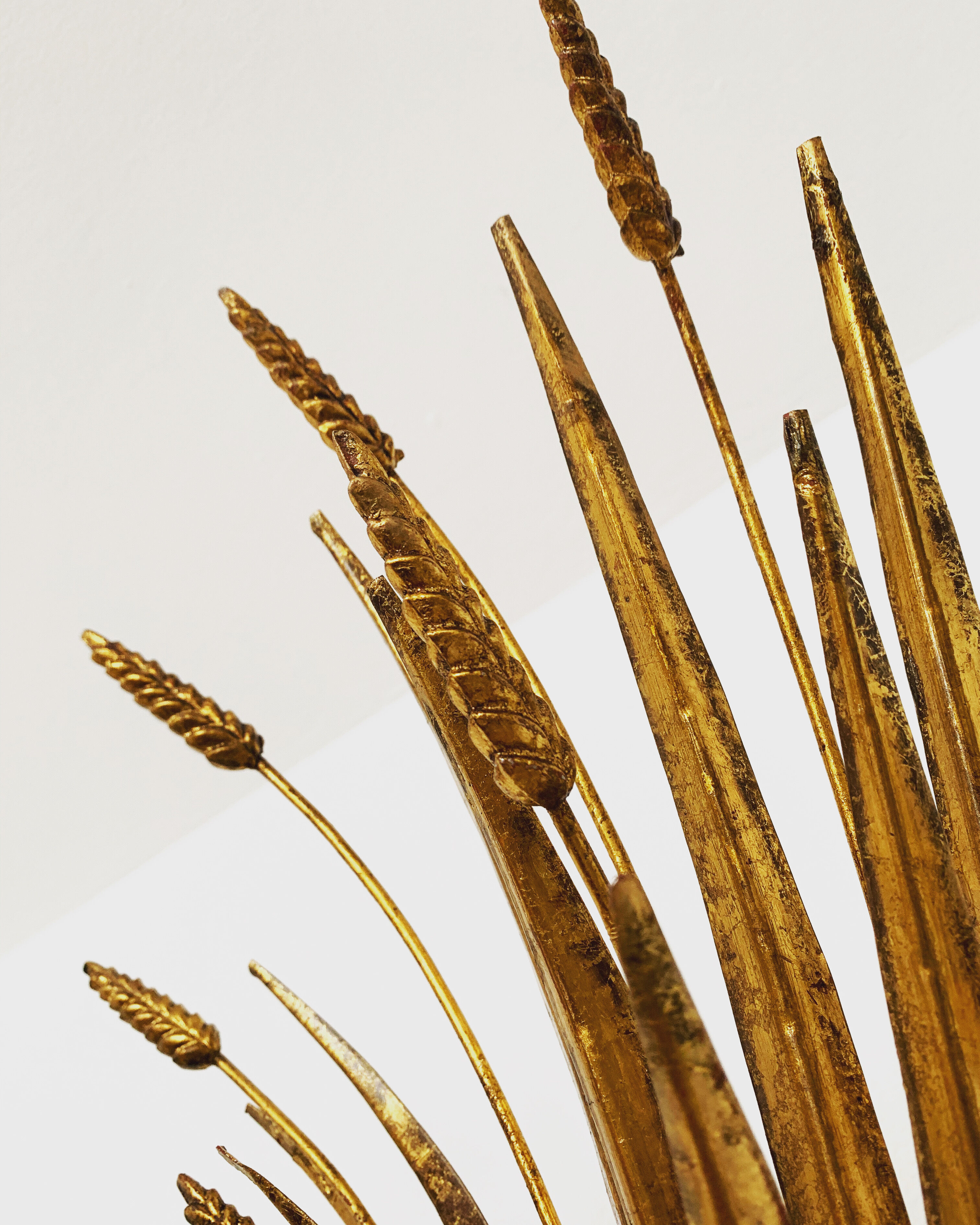 Gilded Italian Hollywood Regency metal wall lamp by Hans Kögl