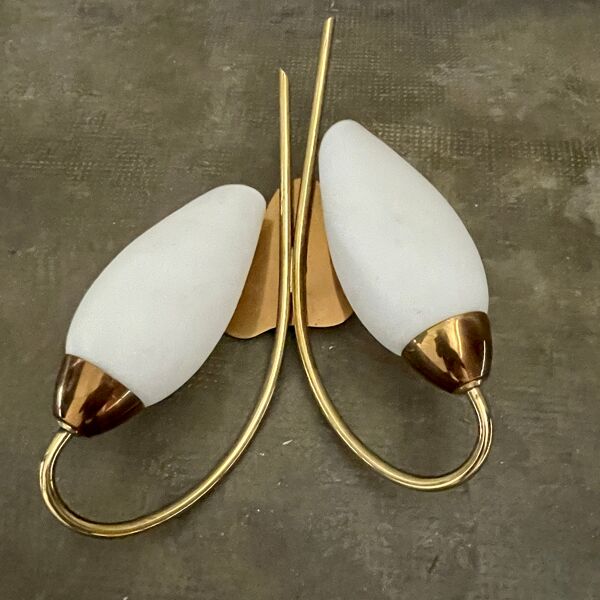 Applique double design 50 laiton et verre opalin