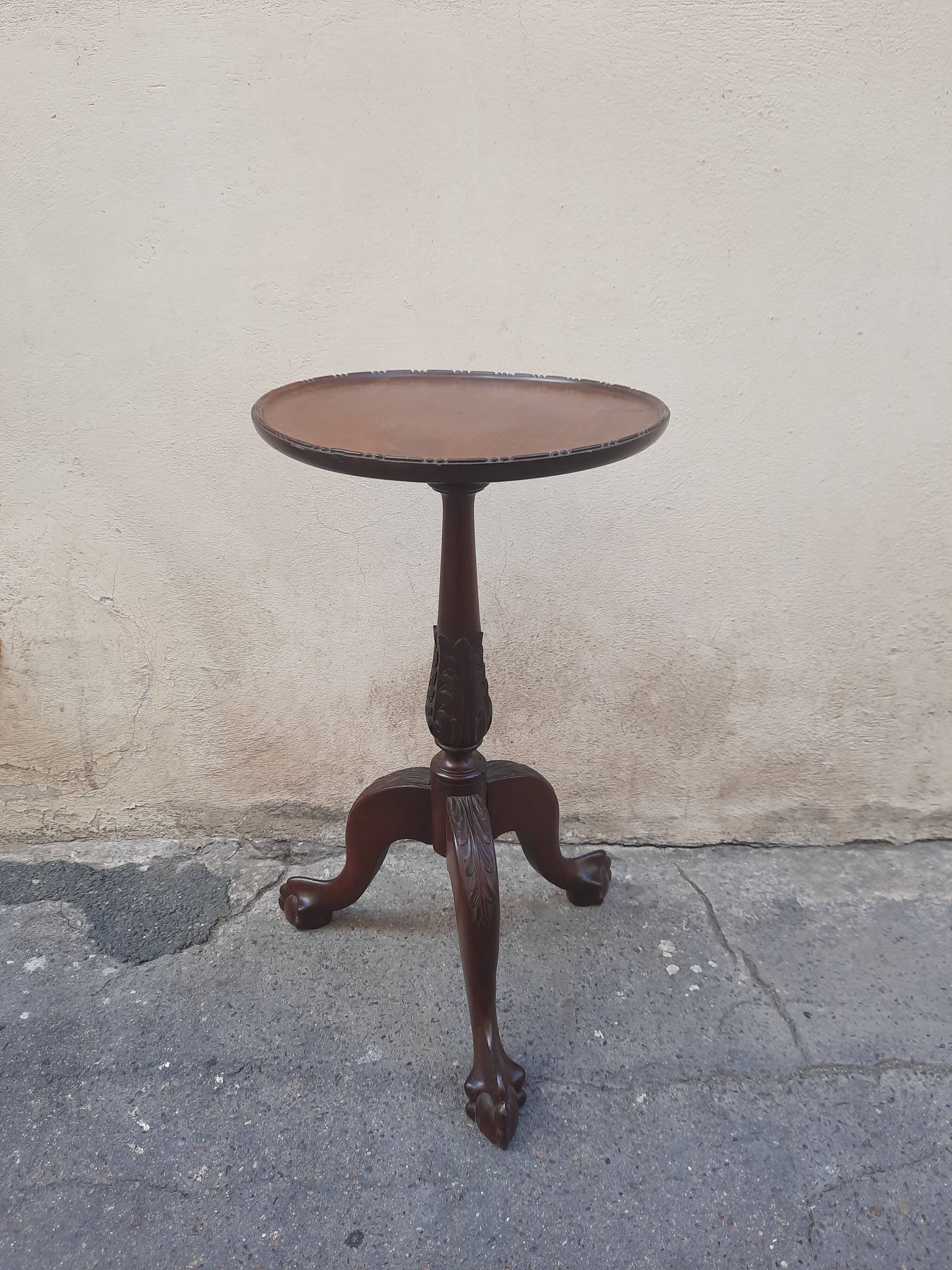 English gueridon table