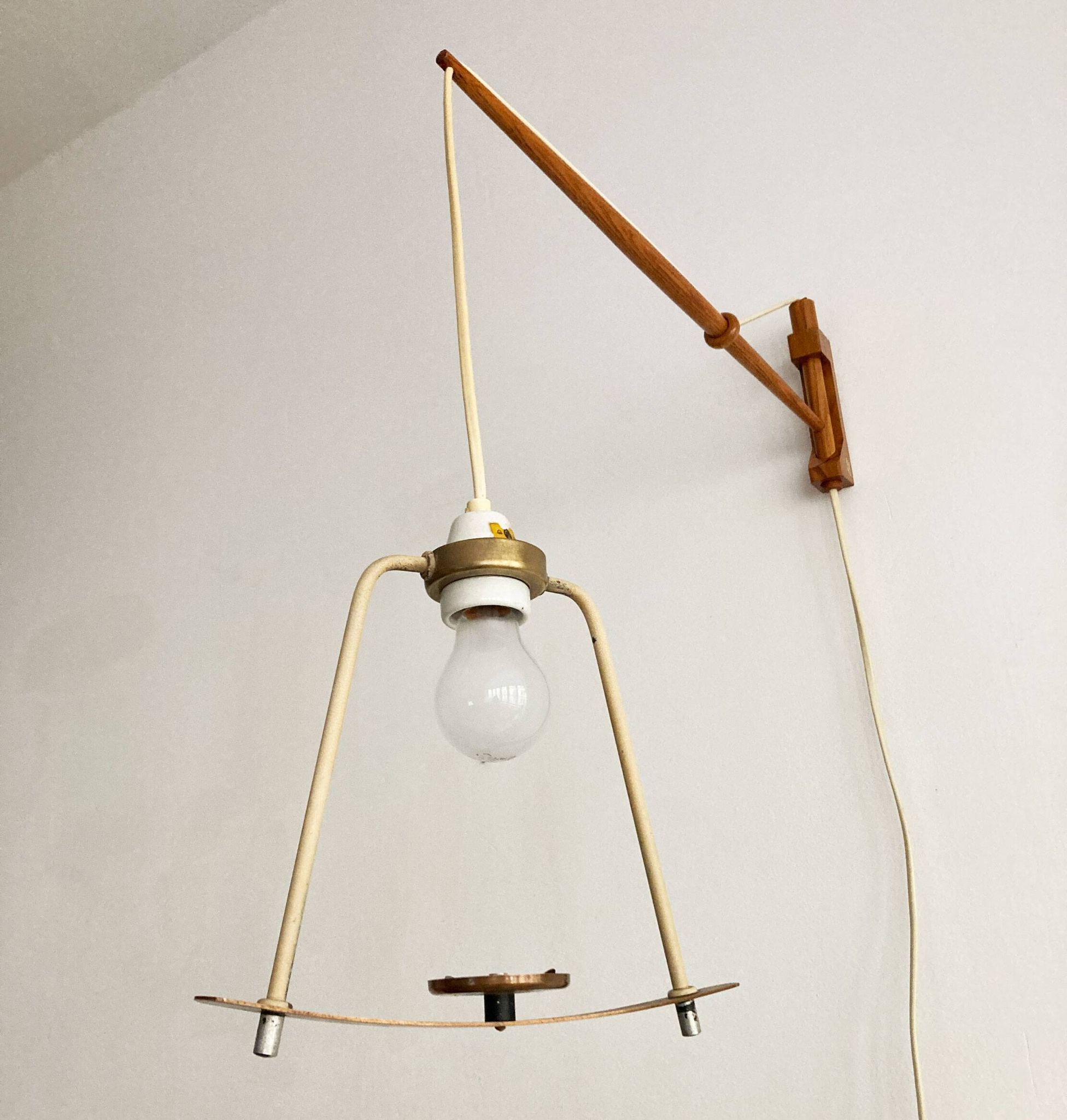 Applique murale sculpturale tchèque des années 1960 – Design en acier et bois constructiviste