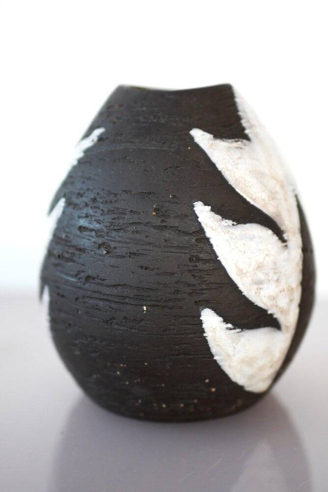 Vintage Danish pottery vase with graphic monochrome design and glazing from Helge Österberg